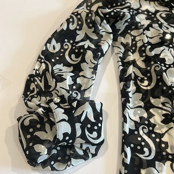 INC International Concept Sheen Black & White Button Down Long Sleeve Blouse - Picture 4 of 6